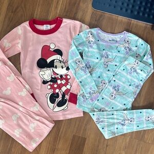 Two Pajama Sets in Disney Christmas Prints Girls Size 8